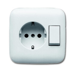 d79b96d18a1f30bd7eba183ed0a61575