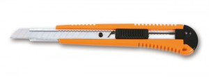 Beta Nóż z samoczynną blokadą ostrza i 3 ostrzami 135mm - 017700025