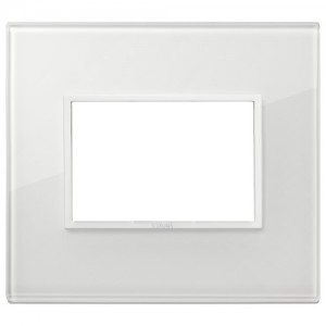 Vimar Ramka ozdobna Luminosi (szkło kryształowe) 3M - Całkowicie biały diament - 21653.87